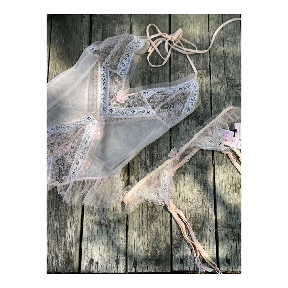 Victoria’s Secret Bodysuit & Garter Matching Lace